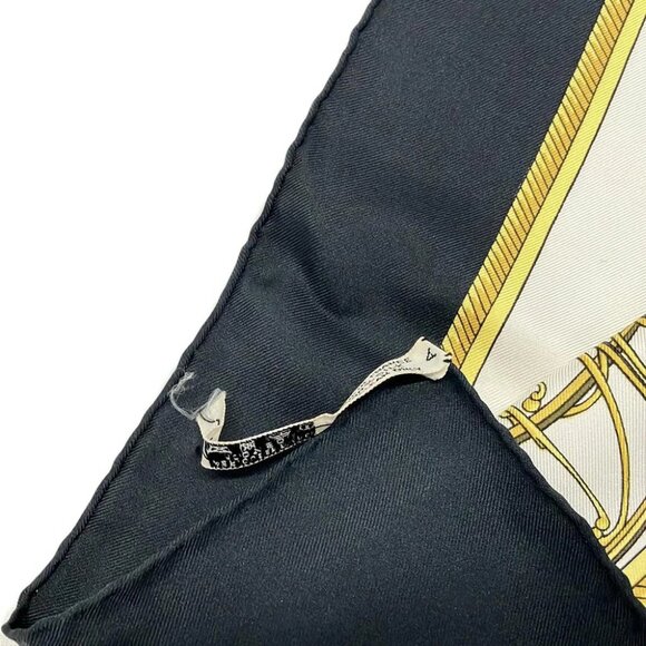 Auth HERMES Carre 90 - White Black Multi Scarf - Picture 4 of 5
